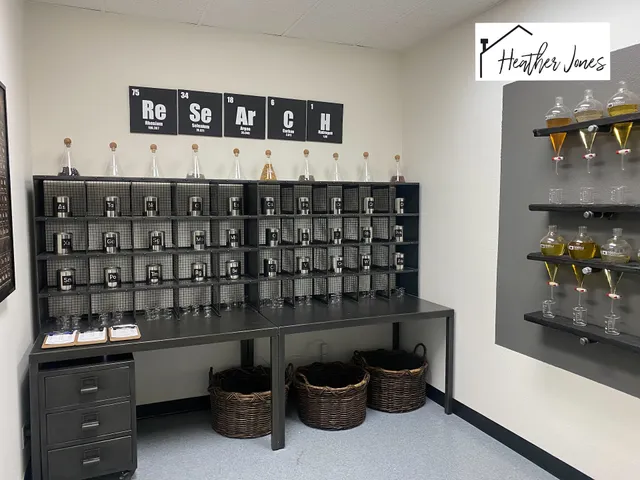 Thee Candle Lab at Drunk-N-Lit Artisan Candle & Glass Co.