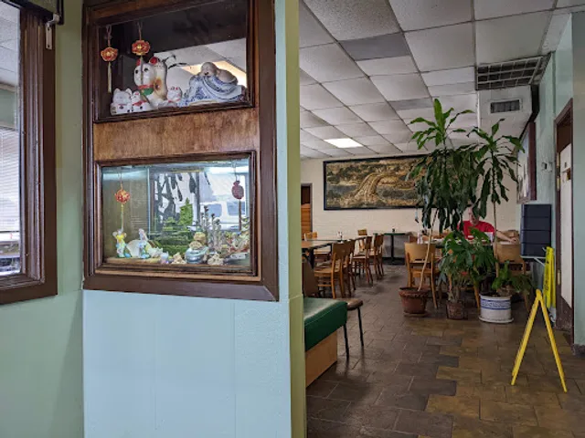 Pine Tree Garden Chinese