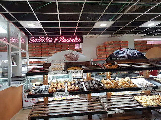 Pastelería y Panadería Lecaroz La Vasconia