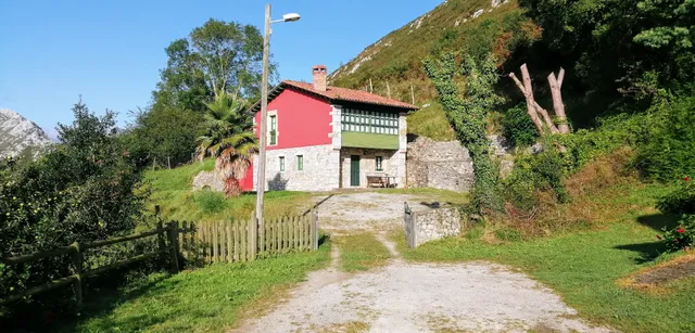 Casas Rurales El Corberu