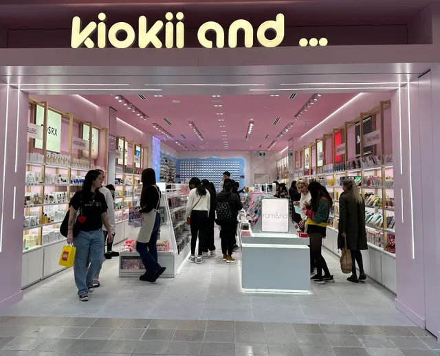Kiokii and...