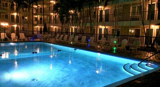 Lantern Inn & Suites