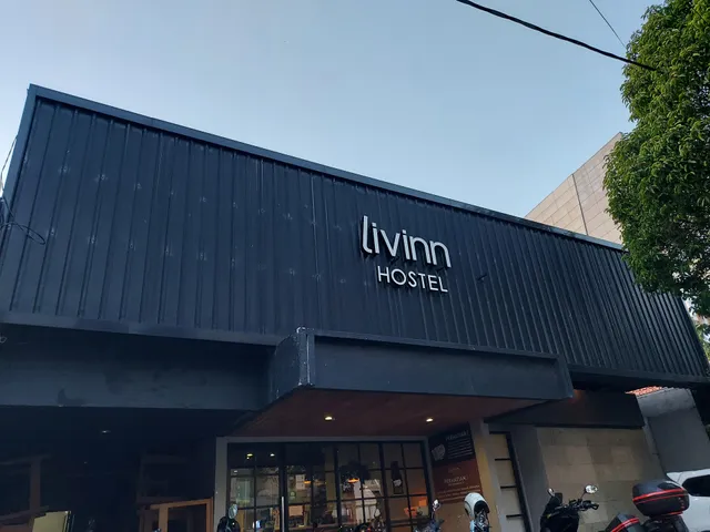 Livinn Hostel Surabaya