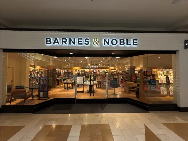 Barnes & Noble