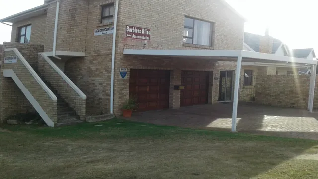 Albatross Beach Guest House (Barbiers Bliss)