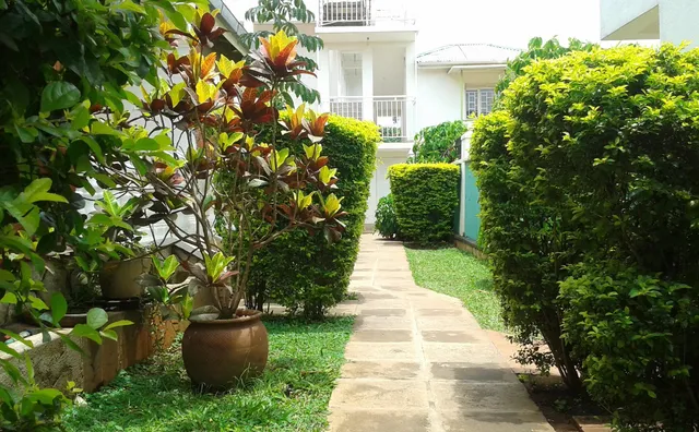 Tourists' Nest Hotel