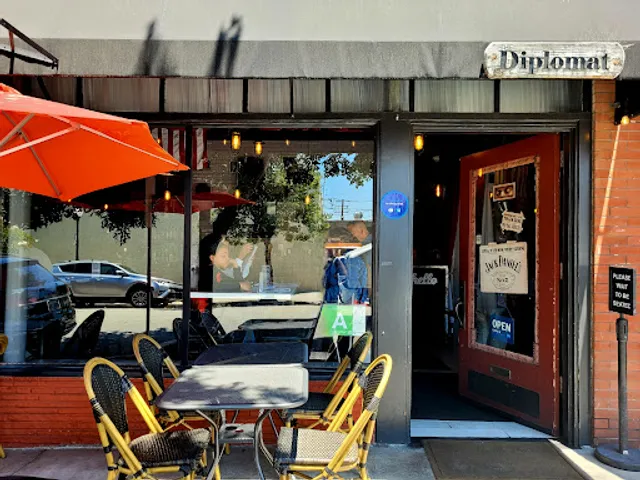 The Diplomat Eatery and Tavern