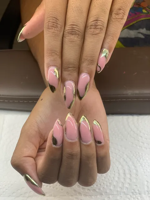 Flushing Nails & Spa