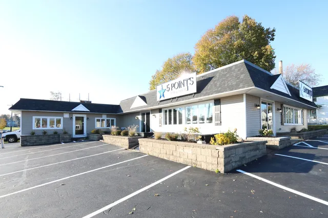 5 Points Wine and Liquor