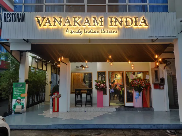 Vanakam India (Mount Austin)