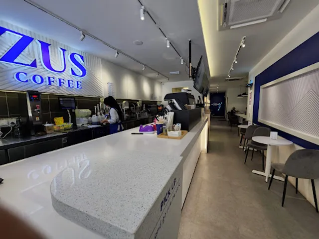 ZUS Coffee - Jalan Masjid Tanah Ria Utama, Melaka