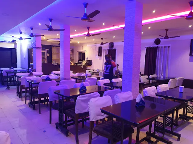 SLN Restaurant & Bar