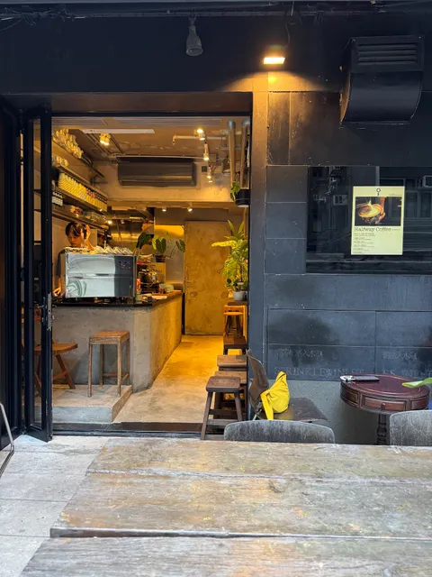 Halfway Coffee (Mid-Levels)