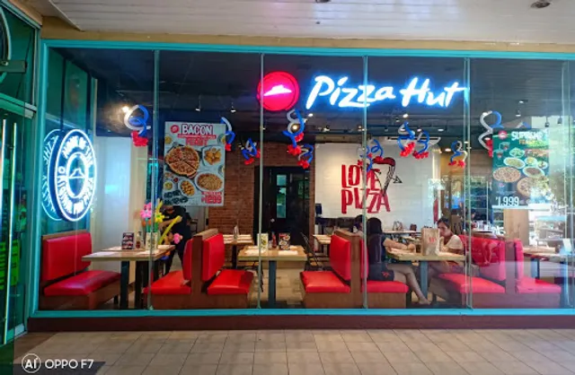 Pizza Hut