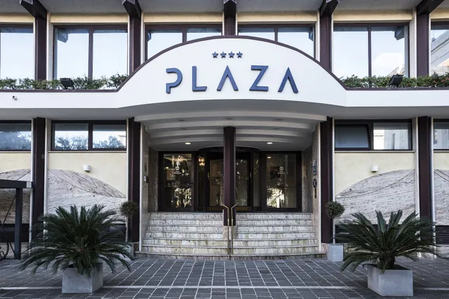 Hotel Plaza
