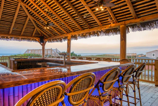 Beachcombers Tiki Hut