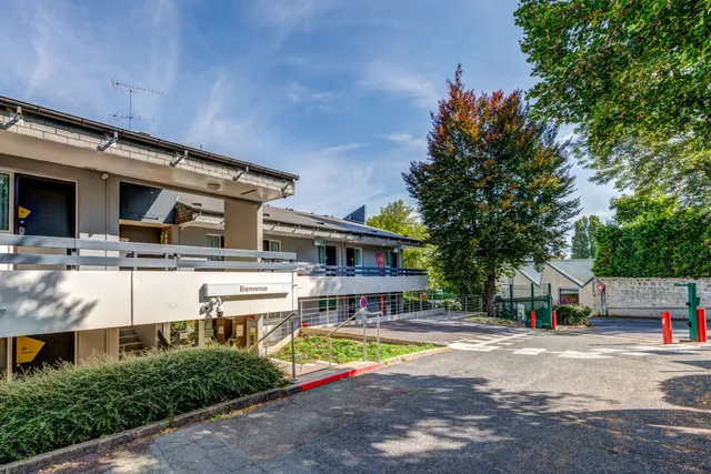 B&B HOTEL Paris Sud Châtenay-Malabry