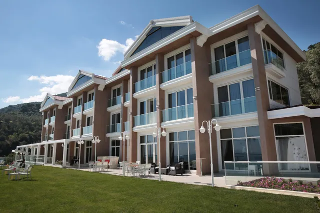 Rezone Health & Oxygen Hotel