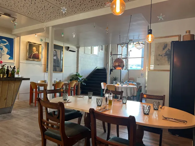 The Surfer's Mistress