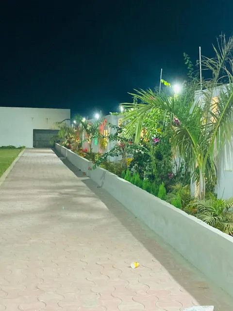 Bhagwan Hotels and Marriage Hall