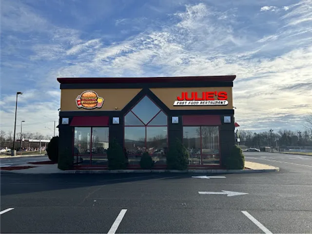 Julie’s Fast Foods
