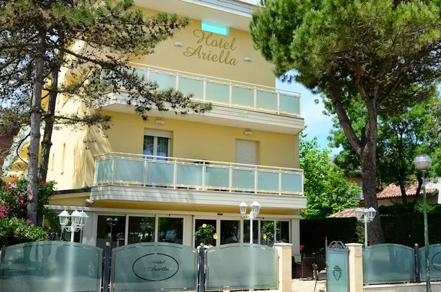 Hotel Ariella