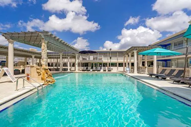 Quality Inn and Conference Center Tampa-Brandon