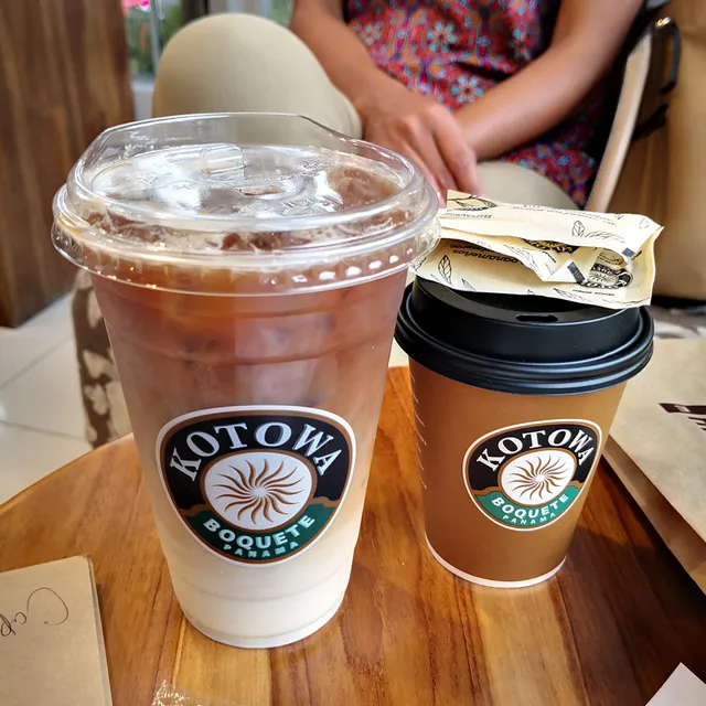 Kotowa Coffee House | Vía España