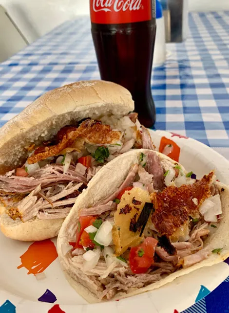 LECHON AL HORNO "TEKAX"