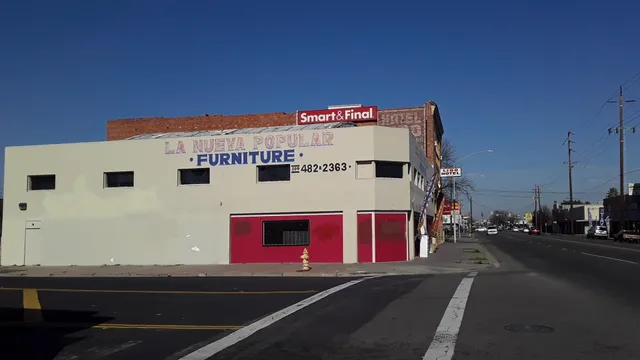 La Nueva Popular Furniture