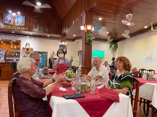 Naresdamri Restaurant