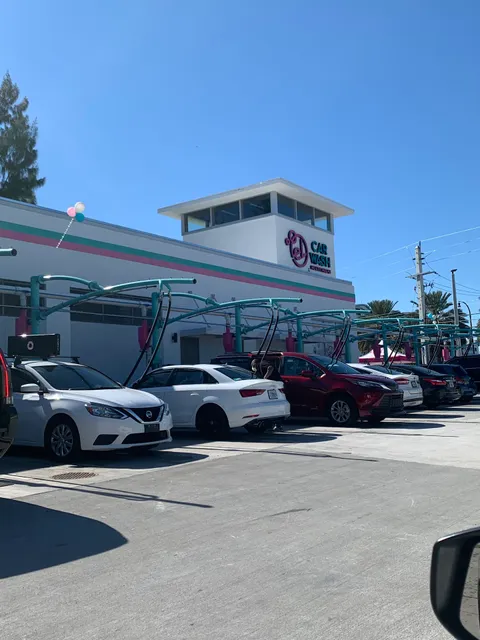 El Car Wash - North Miami