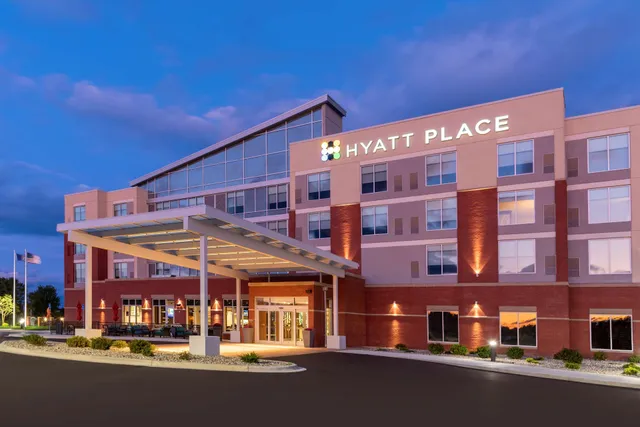 Hyatt Place Flint / Grand Blanc