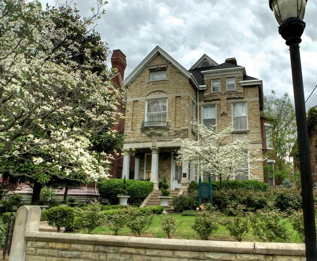 Central Park Bed & Breakfast