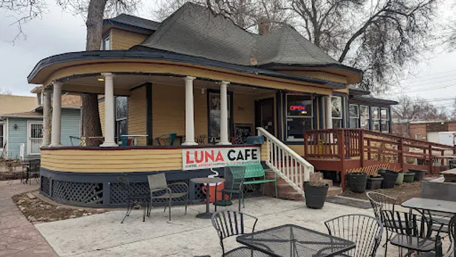 Luna Café