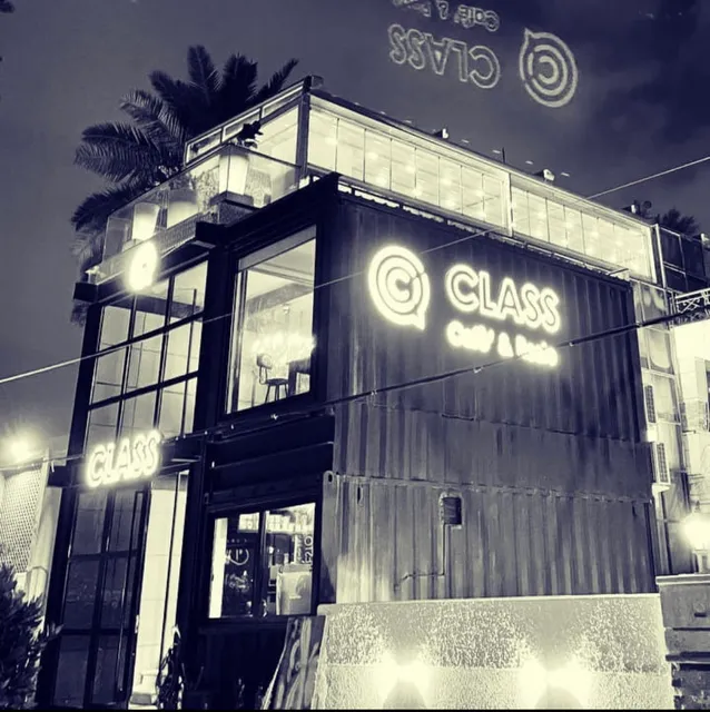 CLASS CAFÉ