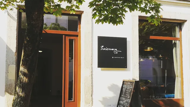 Kavarna Prešernova 15