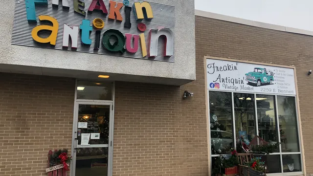 Freakin' Antiquin' Vintage Market