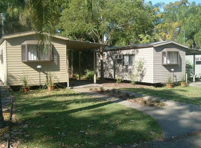 Kempsey Tourist Village