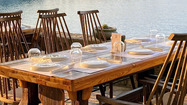 Porto Roma Studios & Restaurant