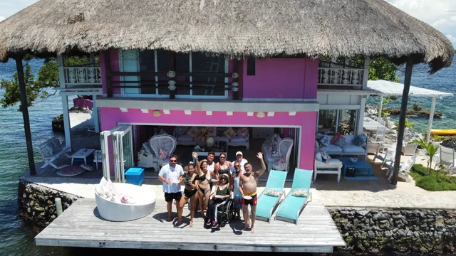 Isla Rosa Private Villa