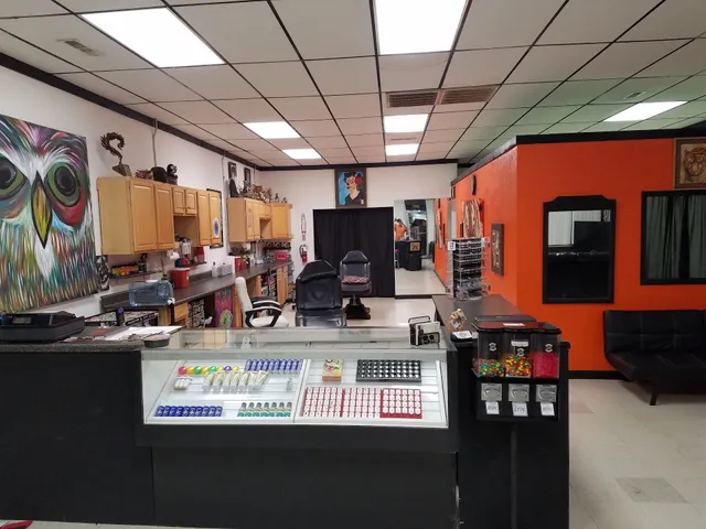 Lucky Tiger Tattoo studio