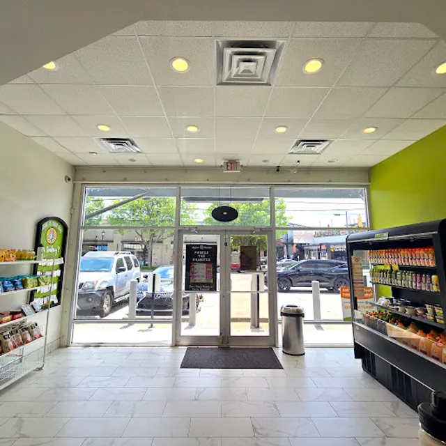 Arden's Garden Juice Bar & Smoothies West Midtown