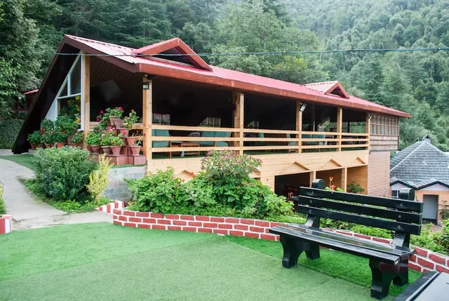 Oakwood Hamlet Resort - Shoghi - Shimla
