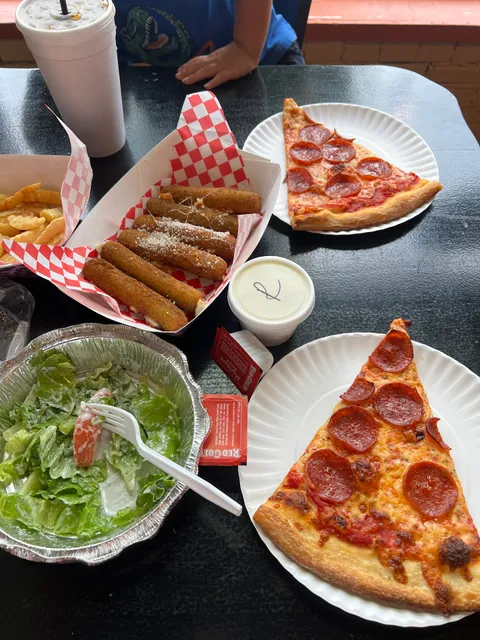 Benito's Slice House