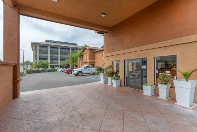 Quality Inn & Suites Oceanside Near Camp Pendleton