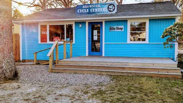 Brewster Cycle Center