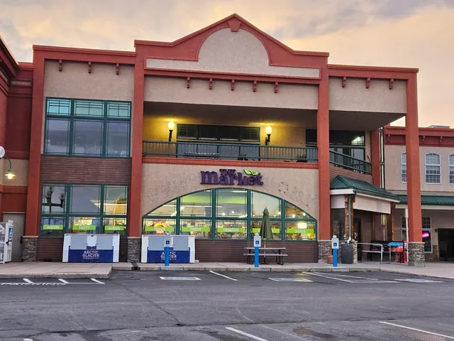 The Market at Divide