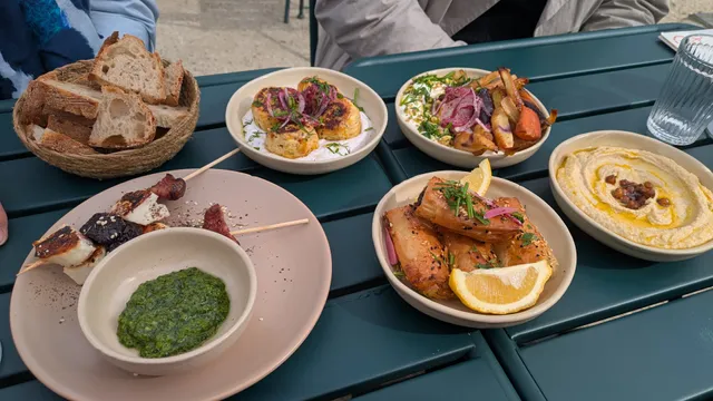 Halva, café & cuisine de quartier