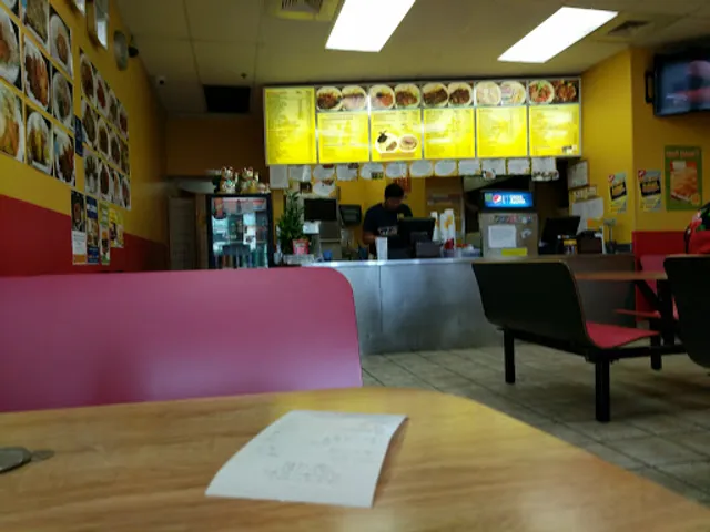 L&L Hawaiian Barbecue (Kapolei Marketplace)